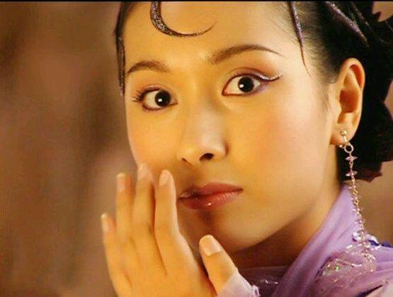 探秘小巷寶藏，女明星小說(shuō)專屬店鋪的獨(dú)家珍藏