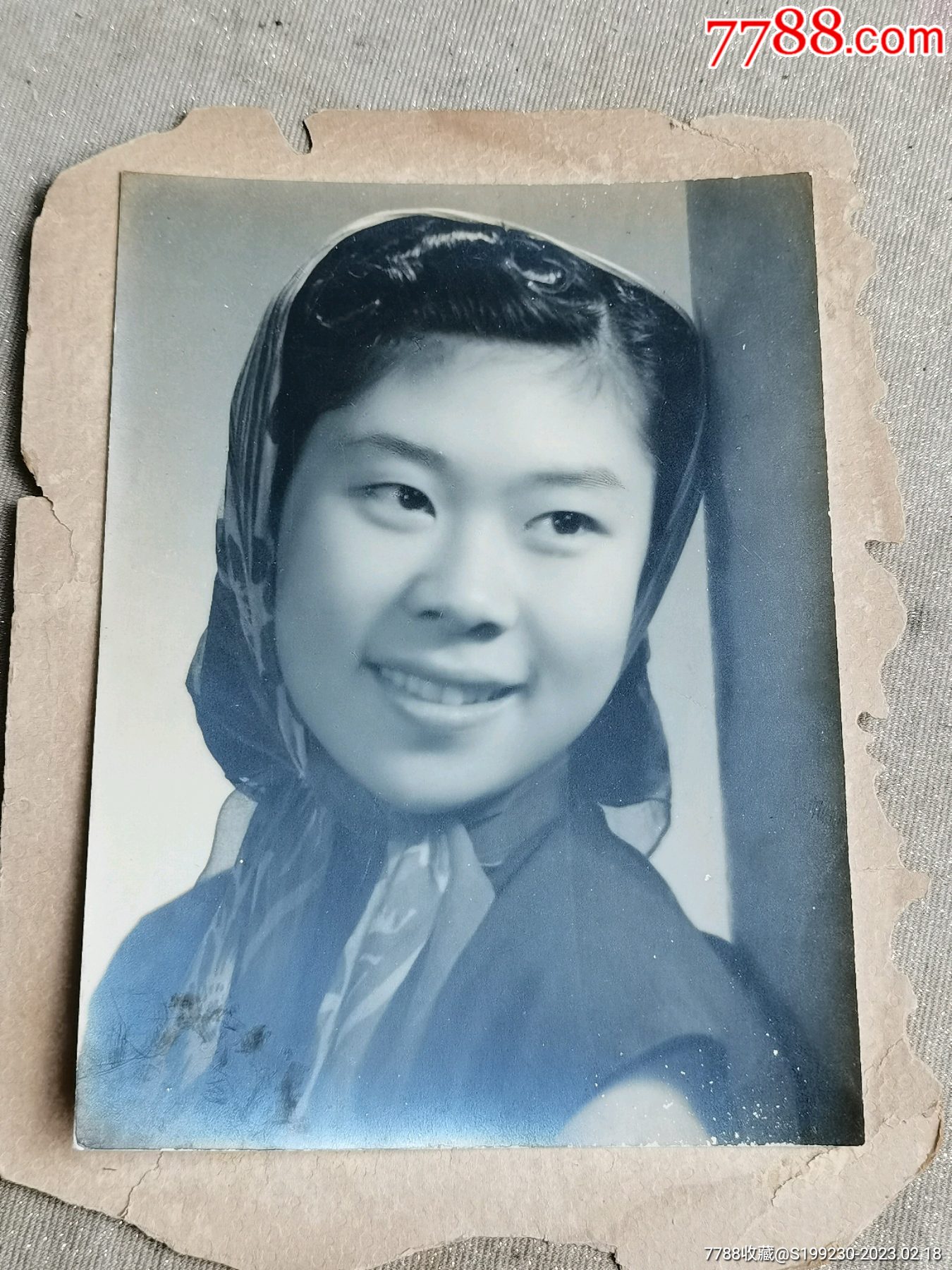 美女老照片的魅力，歷久彌新，時光見證美麗風采
